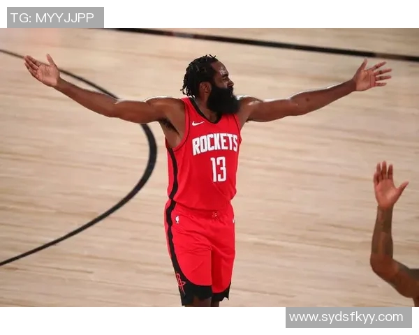 哈登表示球队阵容深度提升将努力寻找最佳阵容配置以争取胜利