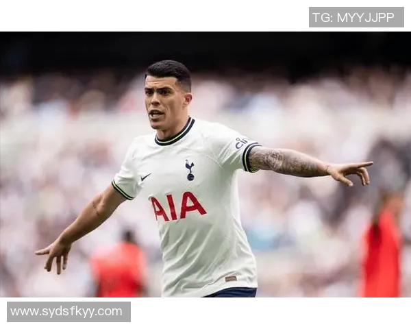 波罗在2324赛季助攻18次成英超后卫之最展现出色表现