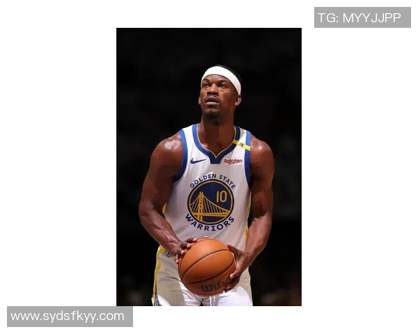 巴特勒半场表现出色轻松斩获9分4篮板2助攻展现实力