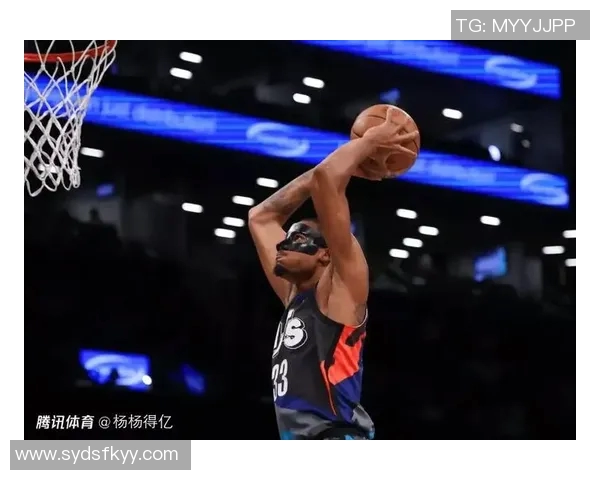 克拉克斯顿在篮网迎来第七个赛季成为球队现存队龄最长球员 克拉克斯顿在篮网迎来第七个赛季成为球队现存队龄最长球员