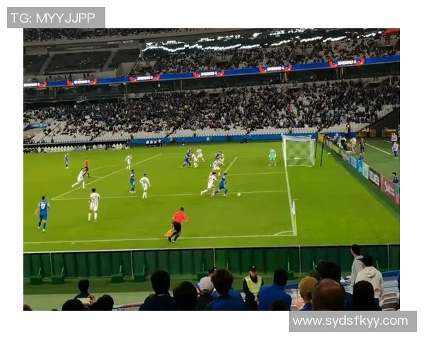 阿苏埃表现起伏不定一球难掩失误频频与球权流失