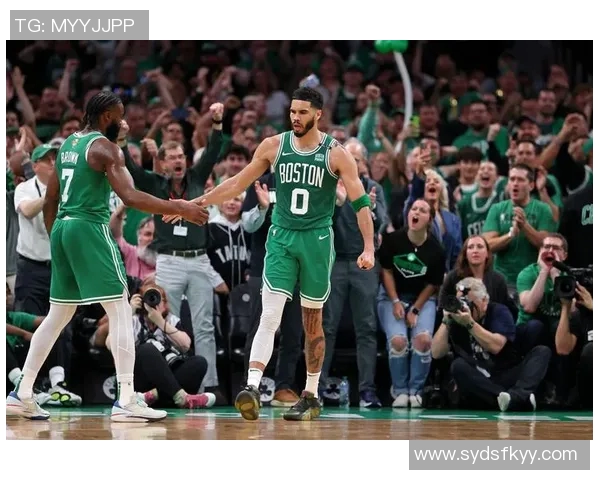 布朗称赞马祖拉执教风格独特认为球队当前需要这种疯狂的能量