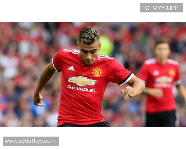 曼联加强社交媒体管理措施防止员工发布未授权内容