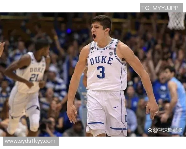 格雷森阿伦表现出色8投4中贡献11分3篮板2助攻助力球队胜利