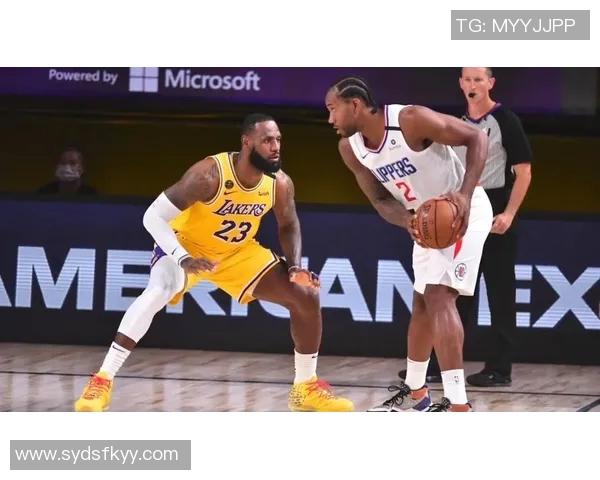 浓眉复苏如日中天19投14中砍下29分8篮板闪耀全场重振球队士气