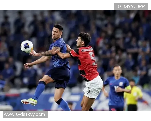 申花主场防守失误致对手凌空垫射扳平比分令人失望