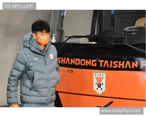 被戴琳拖欠救命钱球迷离世姑姑控诉辱骂事件引发社会关注与愤怒