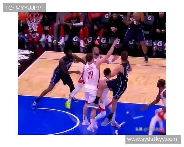 班凯罗坦言三分球表现不佳对持球处理方式感到不满并表示身体状态提升