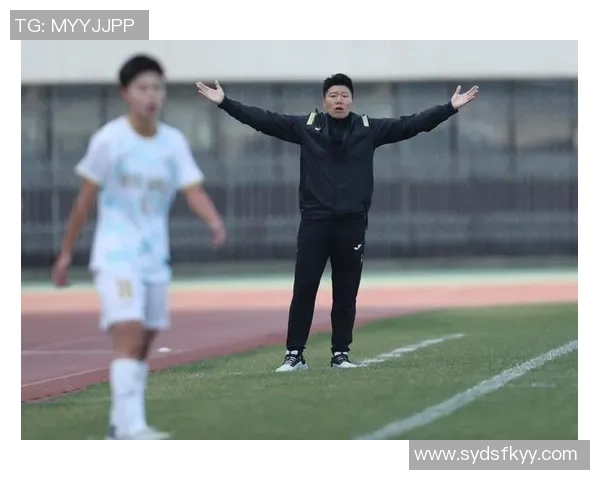 U16女足精英训练营深圳开营马晓旭娄佳惠加盟教练团队助力年轻球员成长