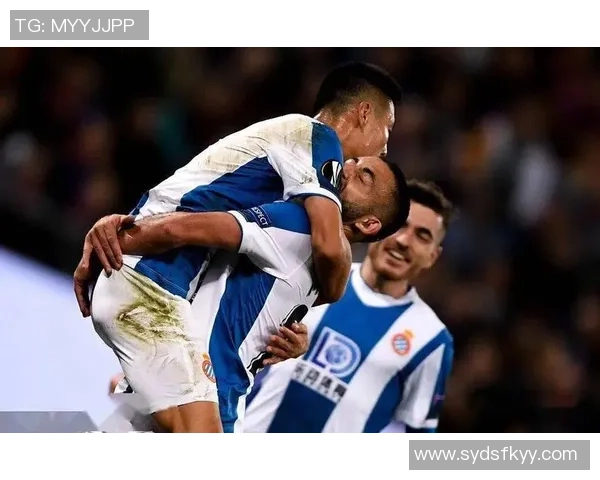 古斯托赞加纳乔表现出色并回忆年轻时踢过多个位置经历