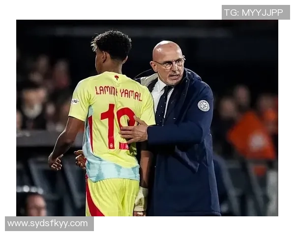 巴萨请求西班牙足协暂缓征召刚复出的伯纳尔以保护其健康