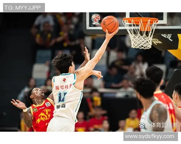 杨瀚森的高光时刻引发关注但他仍需时间与经验的积累