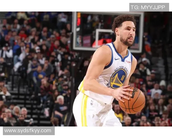 克莱汤普森状态回暖四冠分卫再现神勇下半场三分雨连中六记